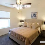 3 Story, 3 Bdrm, 4 Beds, 2 Bath, North Houston, Iah - 10B